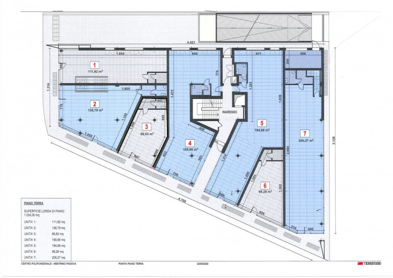 Nel cuore di Mestrino, in posizione centrale e di altissima visibilità, proponiamo in vendita un ...
