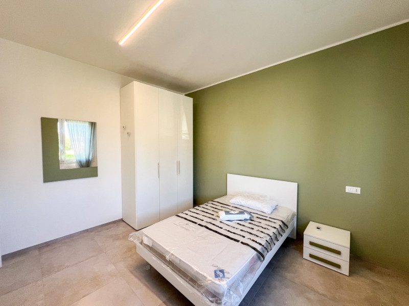 PER STUDENTI/ESSE
A pochi minuti dall'Università di Legnaro e da tutti i servizi, fermata del aut...