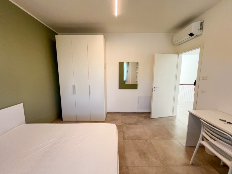 PER STUDENTI/ESSE
A pochi minuti dall'Università di Legnaro e da tutti i servizi, fermata del aut...