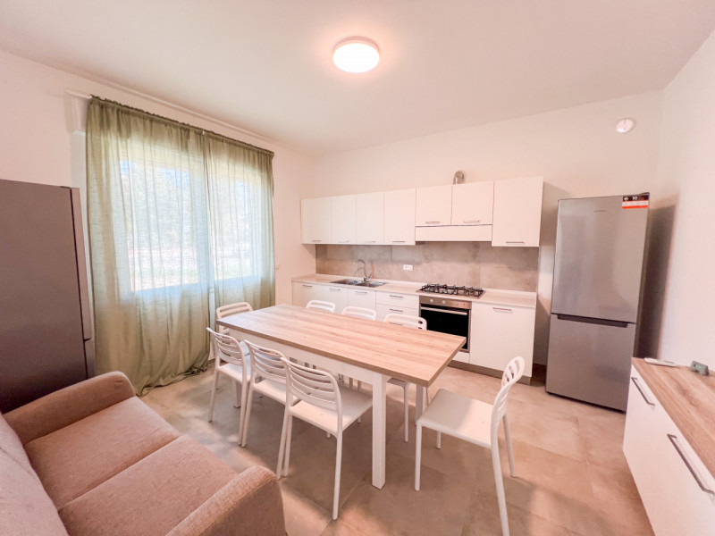 PER STUDENTI/ESSE
A pochi minuti dall'Università di Legnaro e da tutti i servizi, fermata del aut...