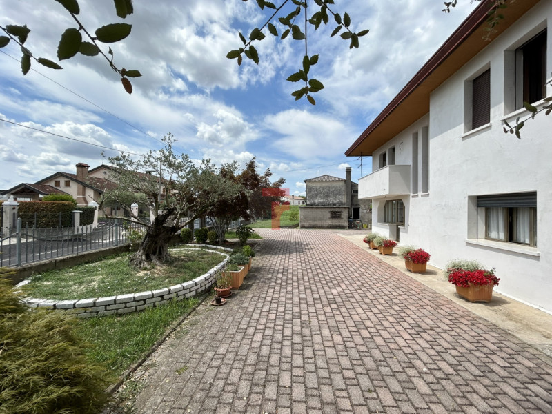 Vigodarzere - loc. Tavo. In zona residenziale e tranquilla, a pochi minuti dal comune di Campodar...