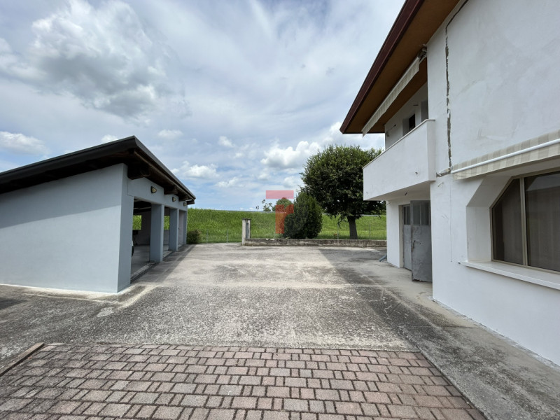 Vigodarzere - loc. Tavo. In zona residenziale e tranquilla, a pochi minuti dal comune di Campodar...