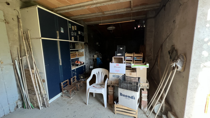 Zona Prati - In tranquillo e piacevole contesto residenziale, comodo ai principali servizi ed al ...