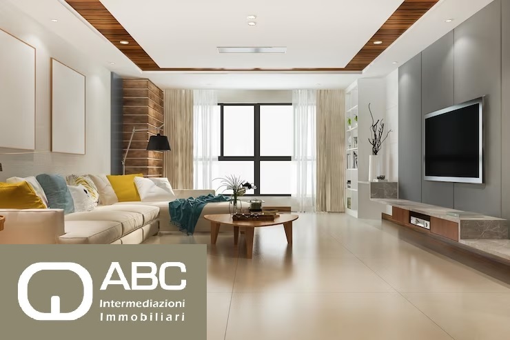 Per informazioni: 335/8345159. A Montebelluna (TV) in zona centrale, proponiamo in vendita appart...