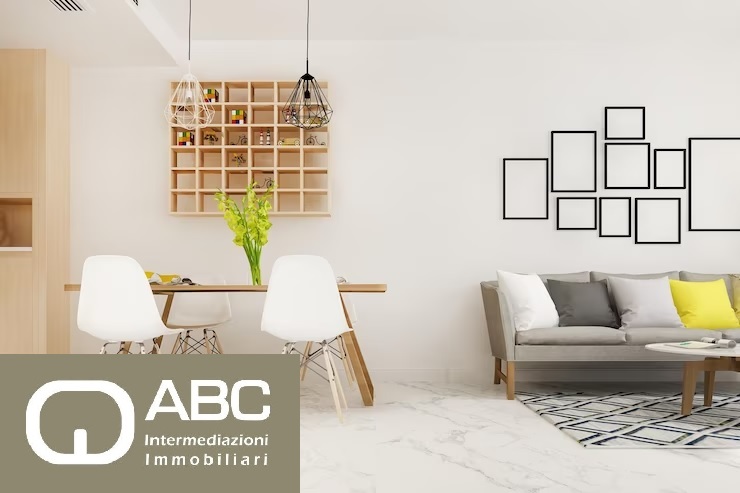 Per informazioni: 335/8345159. A Montebelluna (TV) in zona centrale, proponiamo in vendita appart...