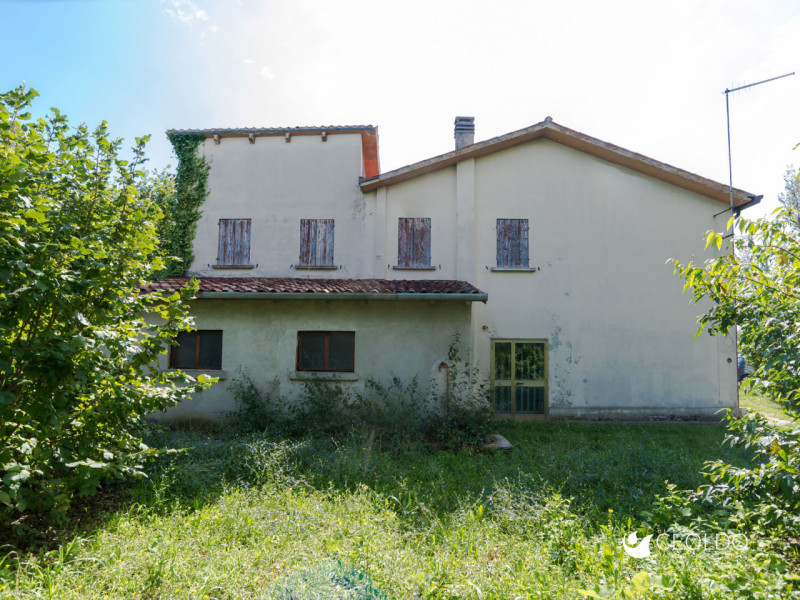 Vigonza: località Barbariga, proponiamo porzione di bifamiliare su lotto di c.a. 1200 mq, divisa ...