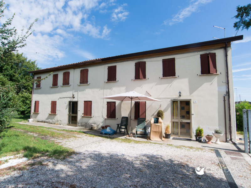 Vigonza: località Barbariga, proponiamo porzione di bifamiliare su lotto di c.a. 1200 mq, divisa ...