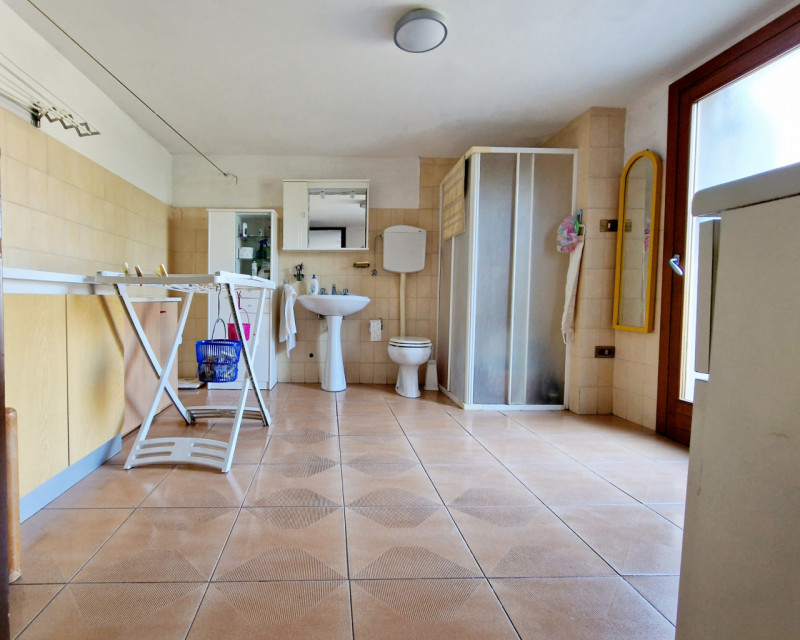 A Baone, località Valle San Giorgio, proponiamo in vendita casa singola, caratterizzata da una gr...