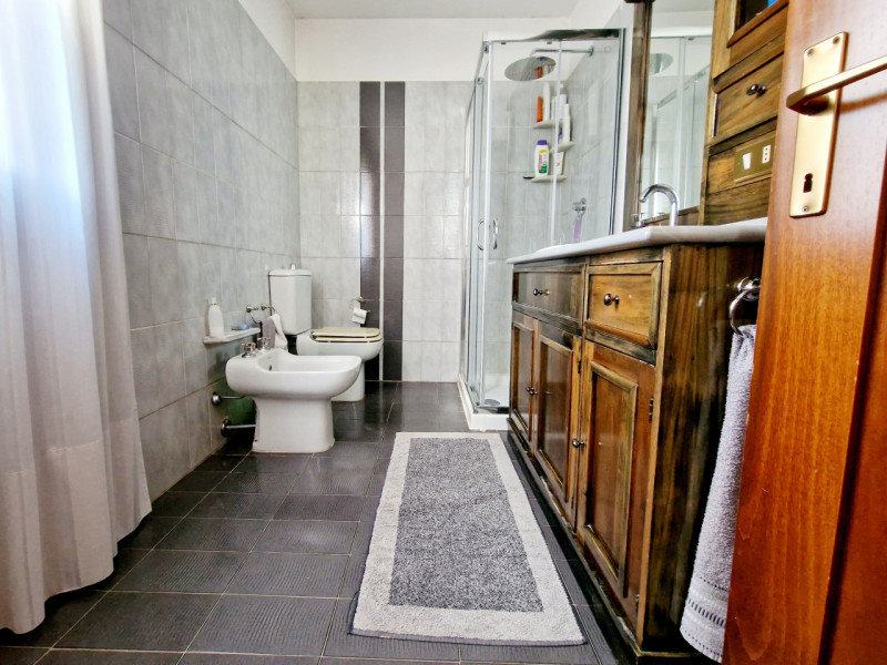 A Baone, località Valle San Giorgio, proponiamo in vendita casa singola, caratterizzata da una gr...