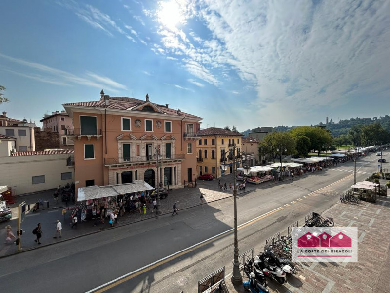 Vicenza Affitto Appartamento più di 5 locali