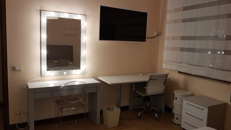 VIA PERTILE - NO STUDENTI , SOLO ALTAMENTE REFERENZIATI AFFITTASI APPARTAMENTO IN STABILE SIGNORI...