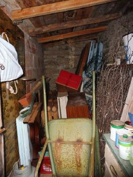 RIF. A.A.91-21
                                                                 
Vendita all'asta...