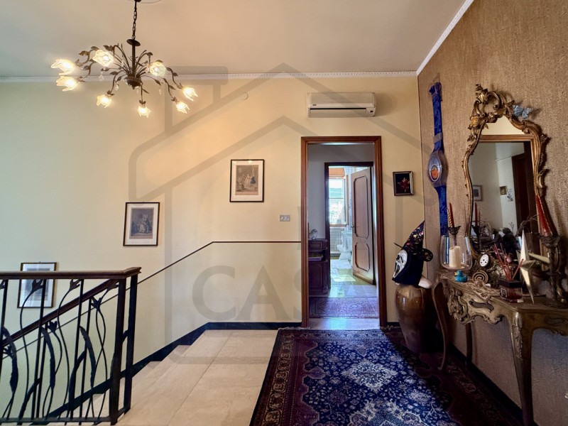 ABANO TERME – Nel cuore del prestigioso quartiere San Lorenzo, una delle zone più centrali e ambi...