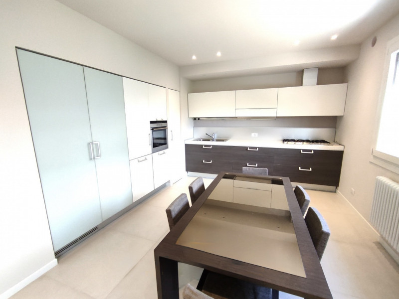 (Per INFO Mattias 3494222146 Tel e WhatsApp) A Gaiarine, in zona centrale e comoda a tutti i serv...