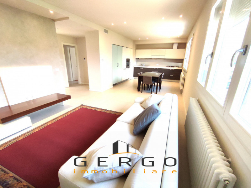 (Per INFO Mattias 3494222146 Tel e WhatsApp) A Gaiarine, in zona centrale e comoda a tutti i serv...