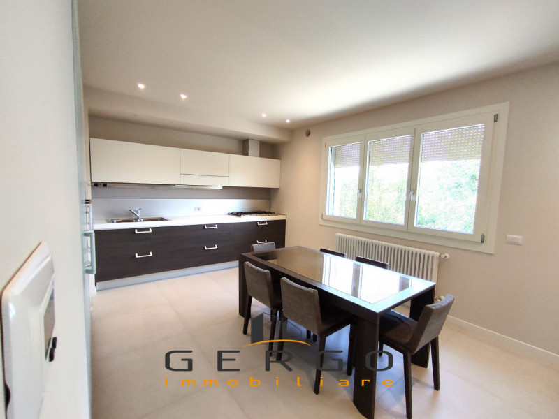 (Per INFO Mattias 3494222146 Tel e WhatsApp) A Gaiarine, in zona centrale e comoda a tutti i serv...