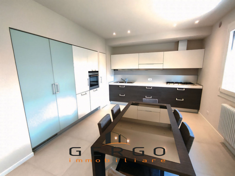 (Per INFO Mattias 3494222146 Tel e WhatsApp) A Gaiarine, in zona centrale e comoda a tutti i serv...