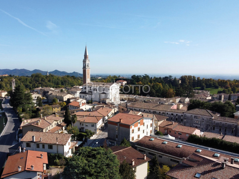 Rif. V4946 - Pieve del Grappa, villetta bifamiliare di nuova costruzione in vendita. 
Situata in ...