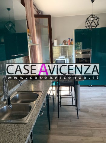 MONTEGALDELLA - C.E.G.- Questa splendida casa contemporanea si trova nel Paese di Montegaldella, ...