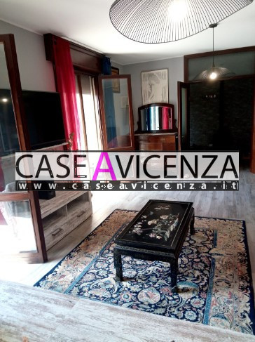 MONTEGALDELLA - C.E.G.- Questa splendida casa contemporanea si trova nel Paese di Montegaldella, ...