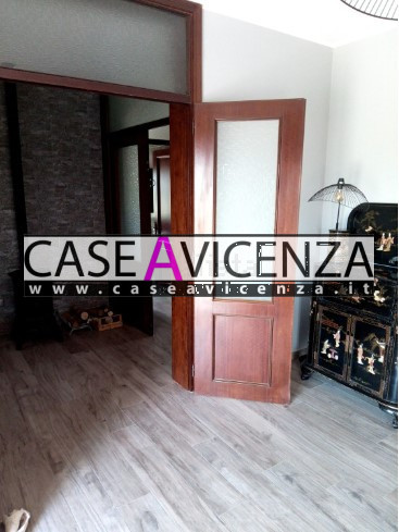 MONTEGALDELLA - C.E.G.- Questa splendida casa contemporanea si trova nel Paese di Montegaldella, ...