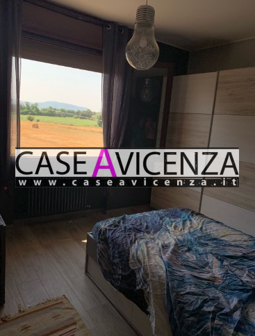 MONTEGALDELLA - C.E.G.- Questa splendida casa contemporanea si trova nel Paese di Montegaldella, ...