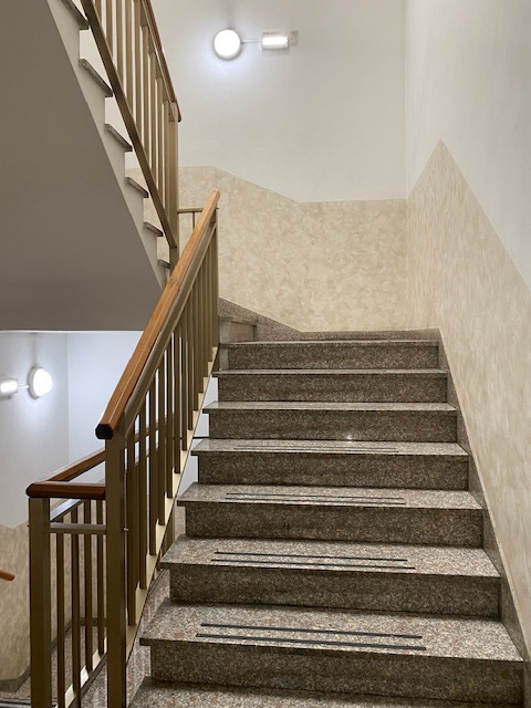 Oggi vi proponiamo un'intera palazzina cielo-terra situata tra le mura storiche di Piove di Sacco...