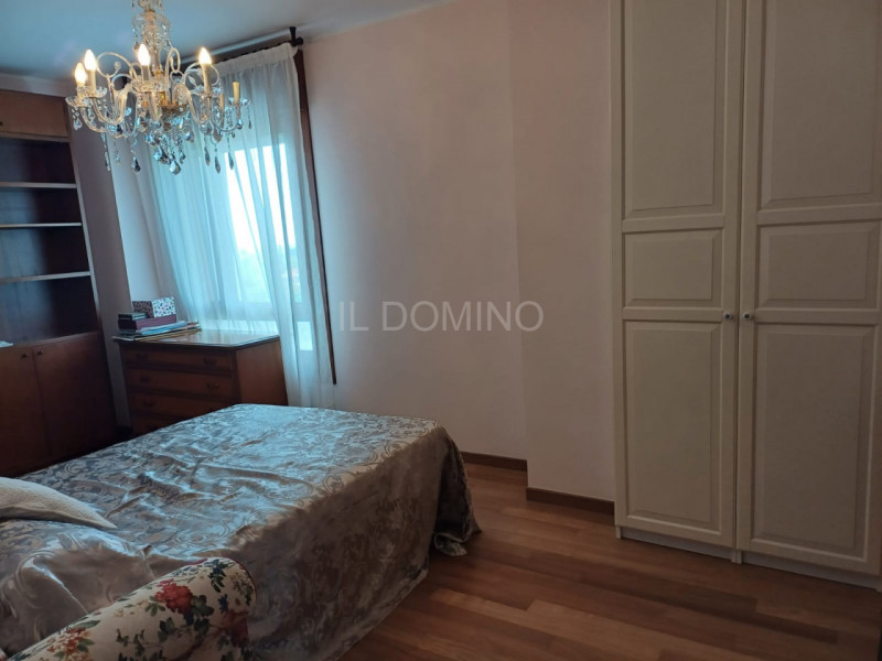 Sacra Famiglia, in centro del quartiere, comodo a tutti i servizi, supermercati, negozi e a breve...