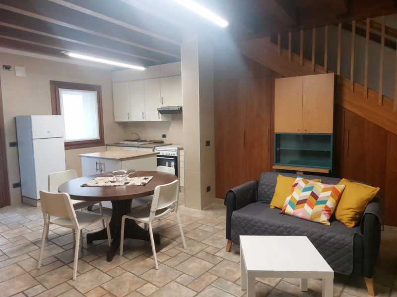 CONTRATTO TRANSITORIO Vicenza - Longara: comoda alla pista ciclabile ed ai mezzi pubblici, a 5 km...