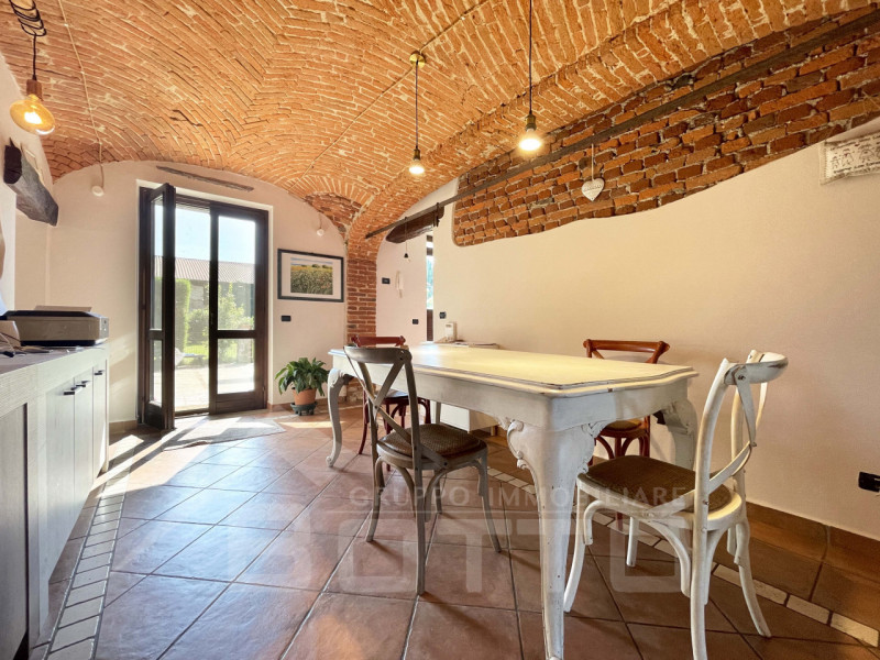 Oleggio Vendita Casa singola terratetto