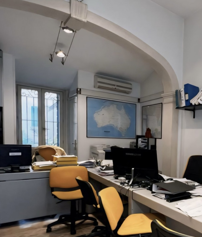 (Per INFO Monica 3482688677) A Padova, in centro città, comodo alle piazze e nelle vicinanze del ...