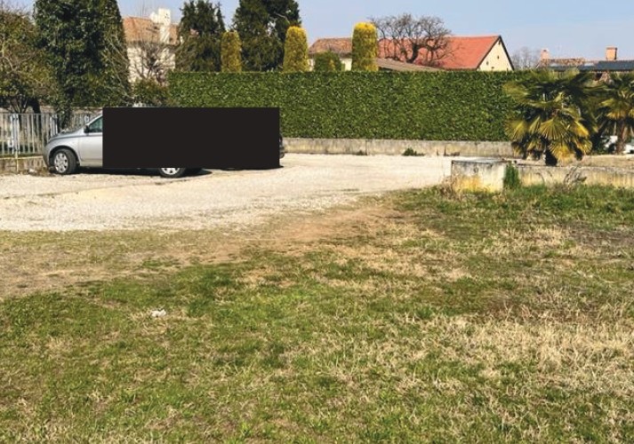 A.A.450-255

Vendesi all'asta terreno agricolo in data 22 settembre 2026

Appezzamenti di terreno...