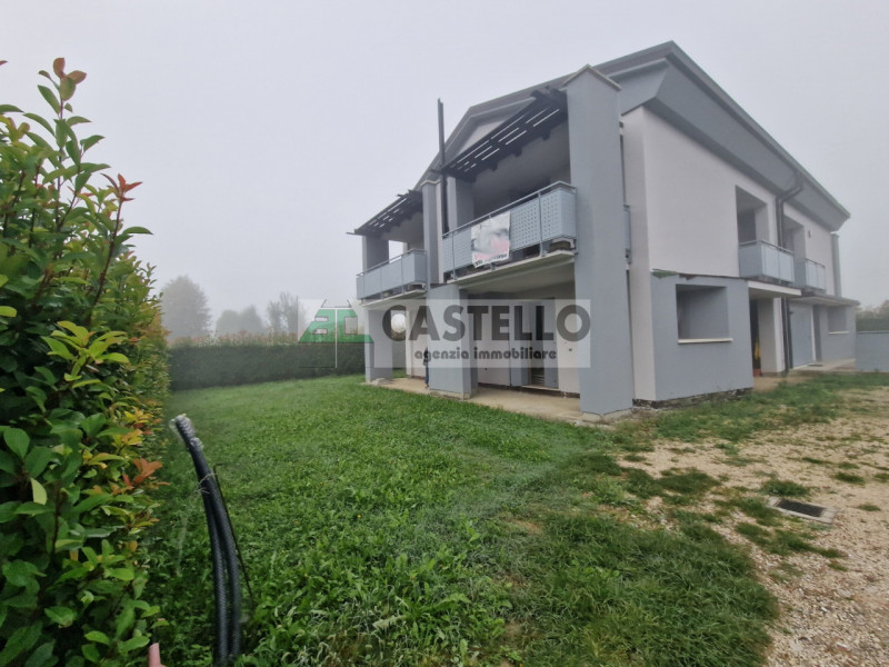 San Giorgio delle Pertiche bifamiliare AL GREZZO di ~170mq netti, con ~350mq di giardino/scoperto...