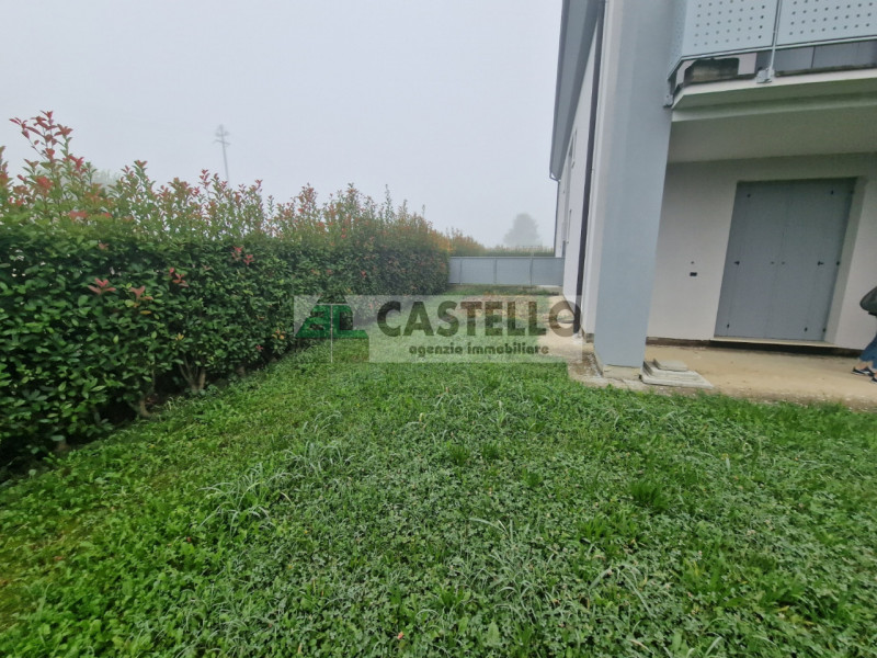 San Giorgio delle Pertiche bifamiliare AL GREZZO di ~170mq netti, con ~350mq di giardino/scoperto...