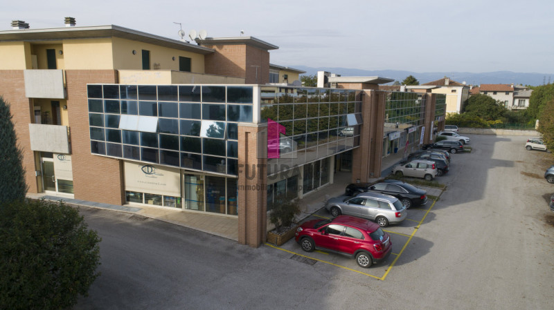 DUEVILLE loc. Passo di Riva- RIF.75BRU-FUTURAM PER INFO 0444/310220 - 392/9183796

IN ZONA DI FOR...