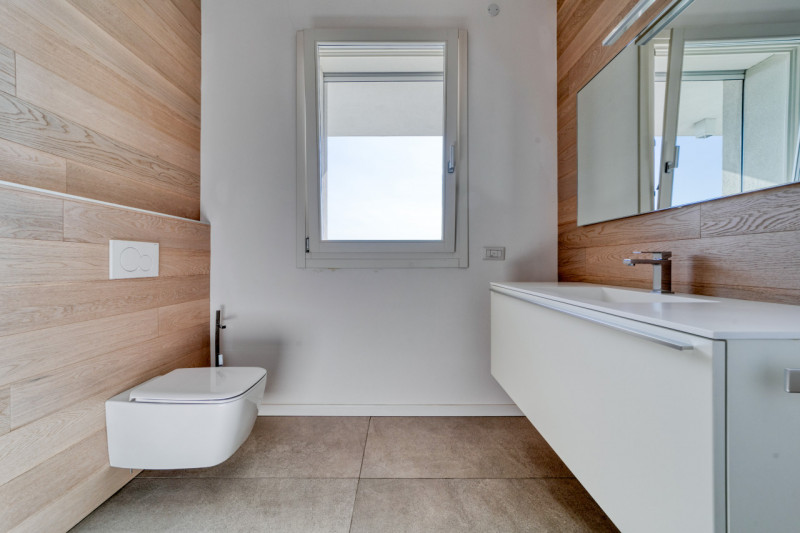 VIGONZA Zona Perarolo. ATTICO recentissimo, come nuovo, fra i più prestigiosi della zona di Vigon...