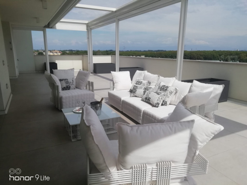 VIGONZA Zona Perarolo. ATTICO recentissimo, come nuovo, fra i più prestigiosi della zona di Vigon...