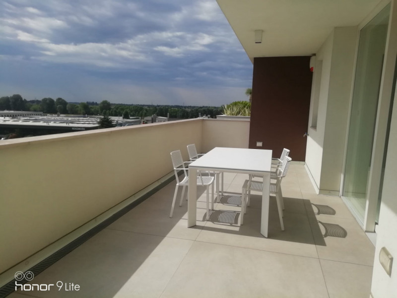 VIGONZA Zona Perarolo. ATTICO recentissimo, come nuovo, fra i più prestigiosi della zona di Vigon...