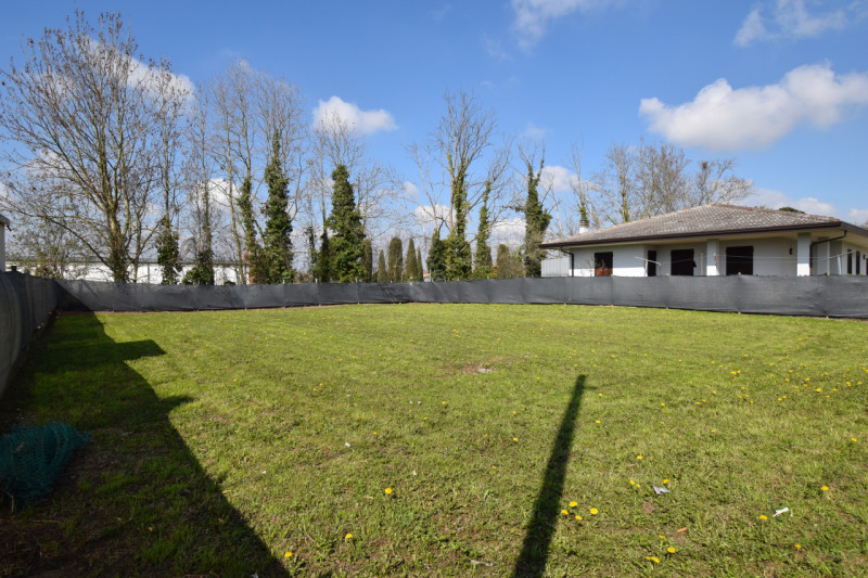 Bojon di CAMPOLONGO MAGGIORE - Proponiamo in vendita TERRENO EDIFICABILE residenziale situato nel...