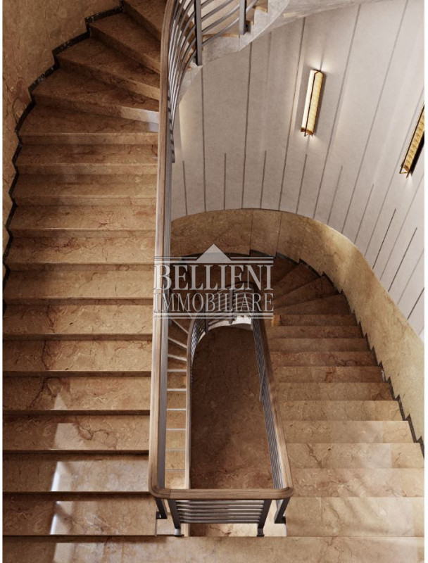 Nel pieno centro storico di Vicenza sono in corso i lavori di ristrutturazione dell'antico ed ele...