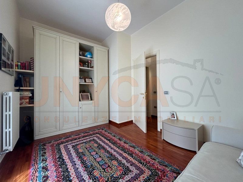 PADOVA - Montà: eleganza e funzionalità si incontrano in questa raffinata porzione di bifamiliare...