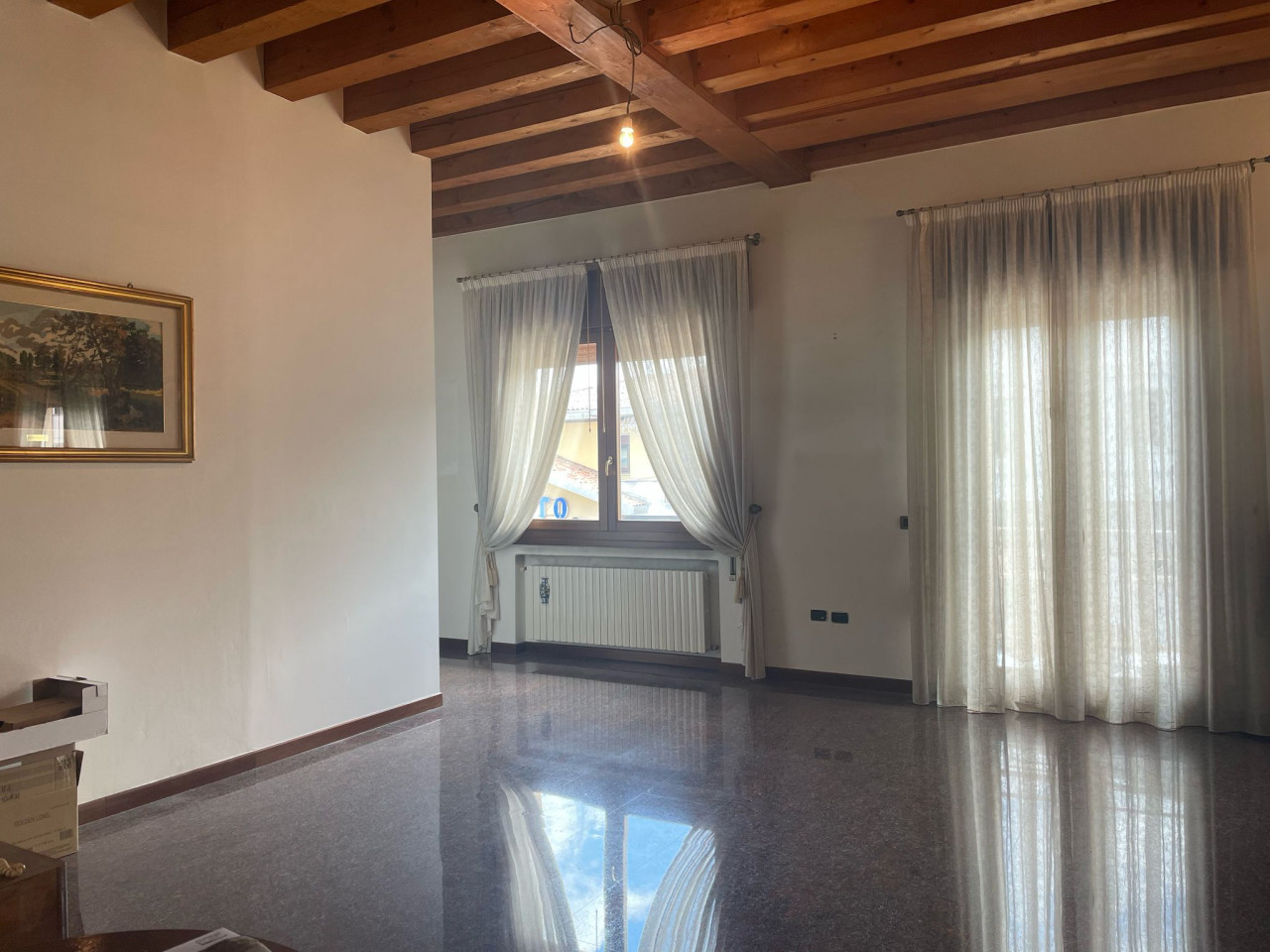 Spazioso Appartamento in Vendita a Montegrotto Terme https://images.gestionaleimmobiliare.it/foto/annunci/231004/3497319/1280x1280/006__immagine_whatsapp_2025-04-24_ore_11_58_41_b8d674bd.jpg