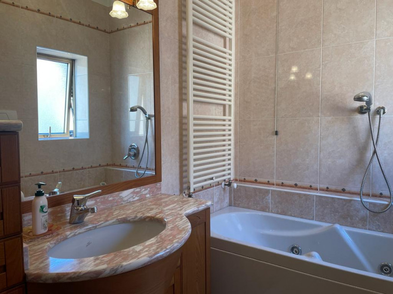 Riferimento Agenzia R541 - Situato nel cuore di Montegrotto Terme, precisamente in Corso delle Te...