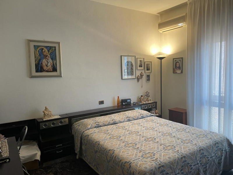 Riferimento Agenzia R541 - Situato nel cuore di Montegrotto Terme, precisamente in Corso delle Te...