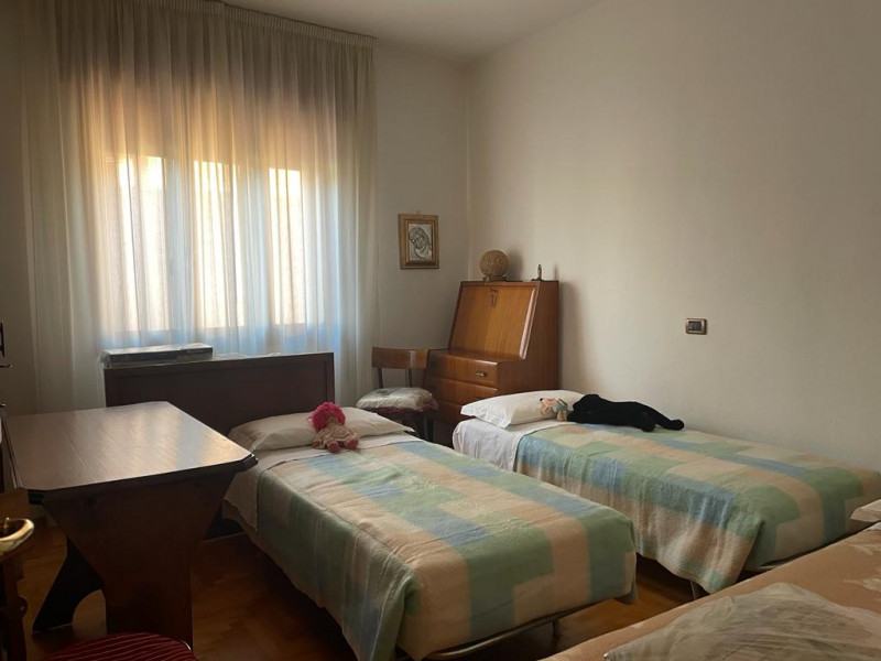 Riferimento Agenzia R541 - Situato nel cuore di Montegrotto Terme, precisamente in Corso delle Te...