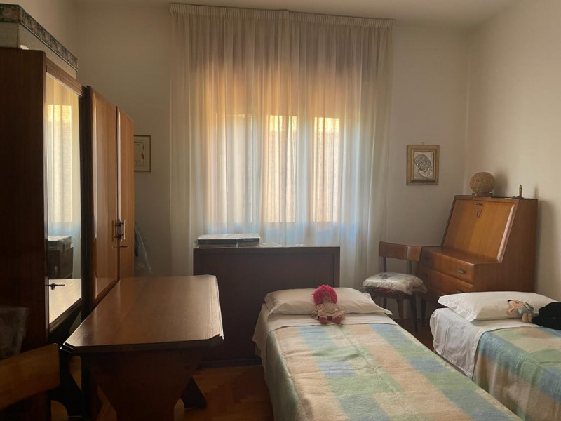 Riferimento Agenzia R541 - Situato nel cuore di Montegrotto Terme, precisamente in Corso delle Te...