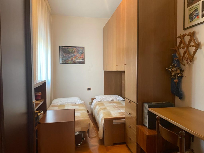 Riferimento Agenzia R541 - Situato nel cuore di Montegrotto Terme, precisamente in Corso delle Te...