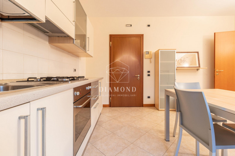DISPONIBILE DAL 01 GIUGNO 2026.

Montebelluna centro: mini appartamento al piano secondo con asce...