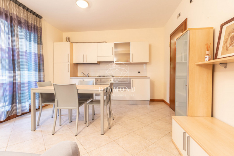 DISPONIBILE DAL 01 GIUGNO 2026.

Montebelluna centro: mini appartamento al piano secondo con asce...