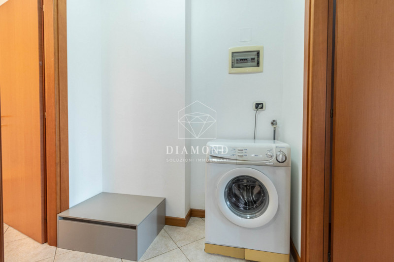 DISPONIBILE DAL 01 GIUGNO 2026.

Montebelluna centro: mini appartamento al piano secondo con asce...